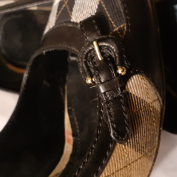 BURBERRY LEATHER NOVA CHECK PUMPS 39 - Picture 9 of 16